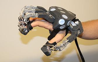 CEA Tech uk - Force-feedback glove for precision virtual handling