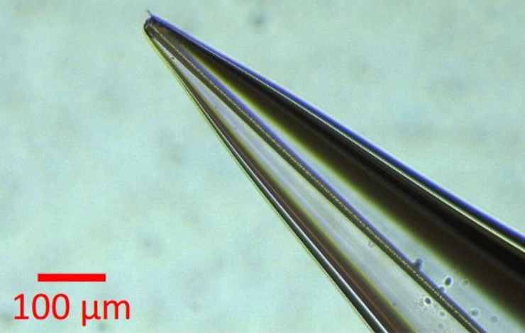 Une nouvelle source d’ions à sels fondus pour l’analyse chimique